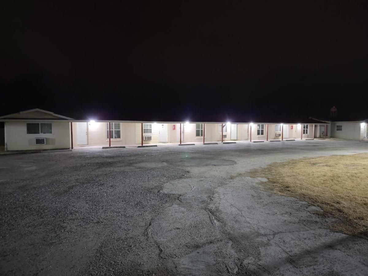 Eddy'S Motel Pleasanton Ngoại thất bức ảnh