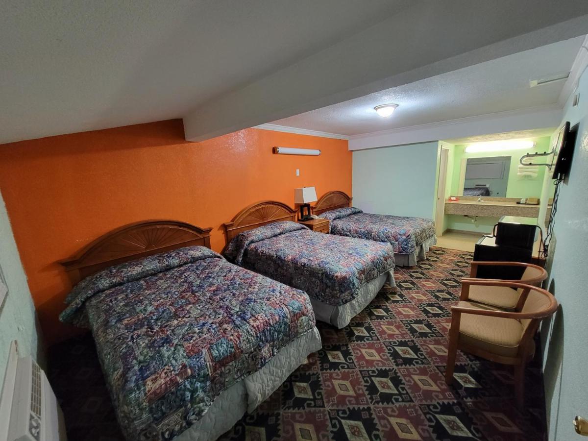 Eddy'S Motel Pleasanton Ngoại thất bức ảnh